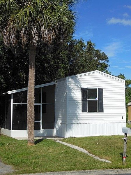 1st image of 615 River Bay Dr