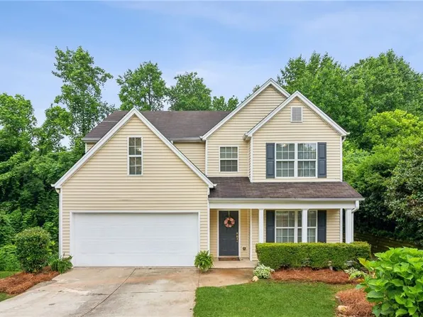 2112 Catalina Dr, Gainesville, GA 30504