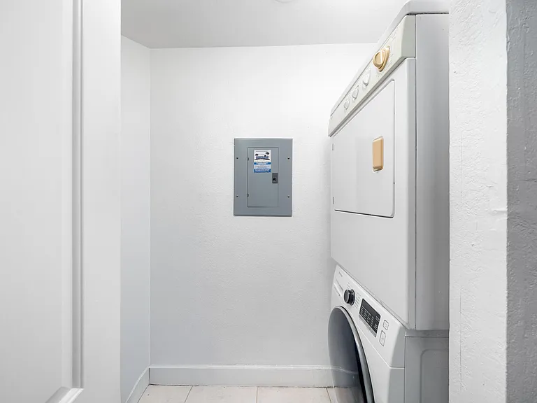 1830 Radius Dr #405 — Photo 11