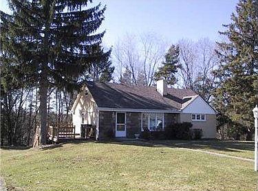 1st image of 201 S Chapel Dr
