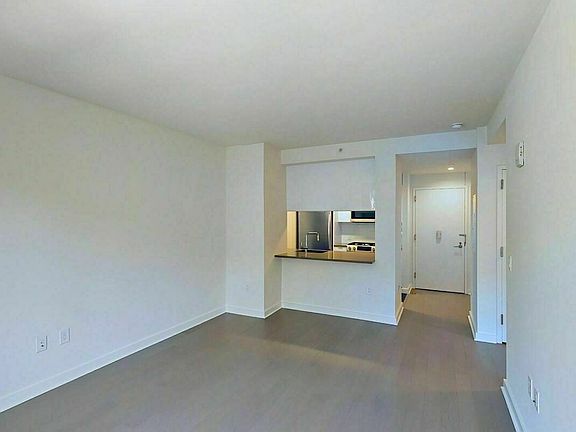 4th image of 45 Hoyt St #7F