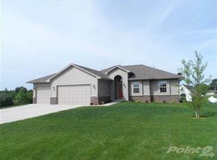 3114 E View Circle Dr, Riverside, IA 52327
