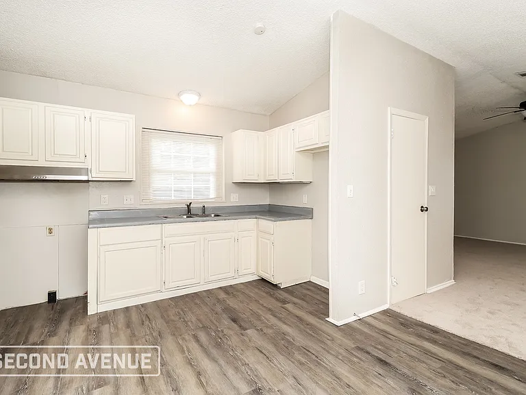 127 Woodhill St — Photo 9