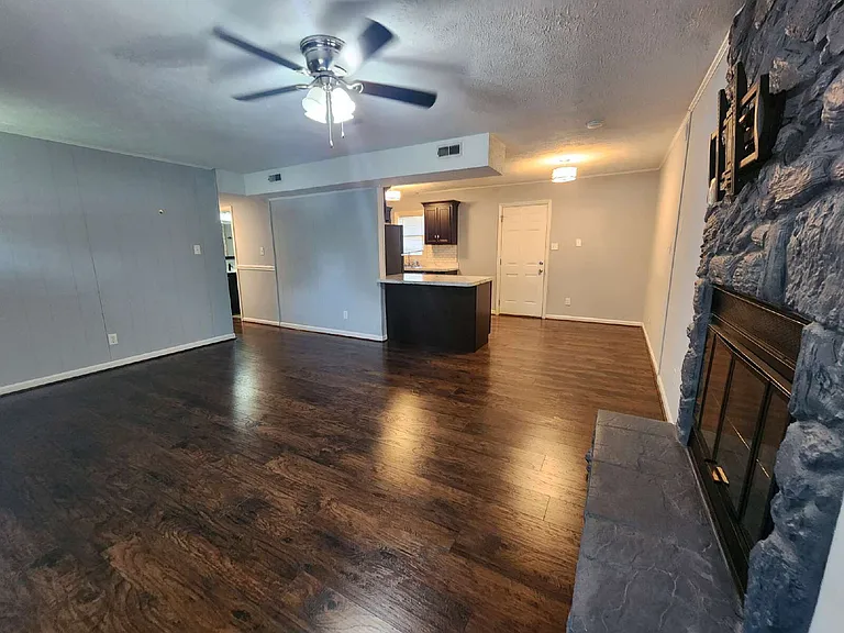 2296 Ridge Manor Dr — Photo 4