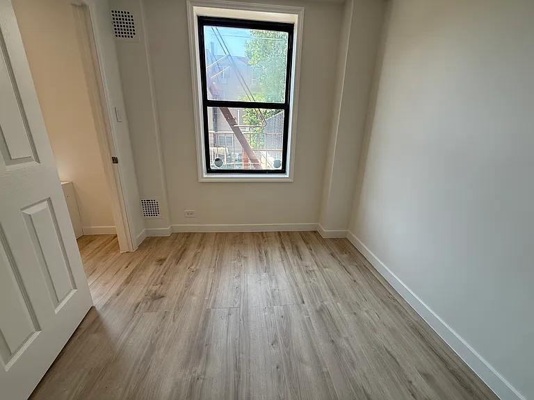 2800 Coyle St #4 — Photo 9