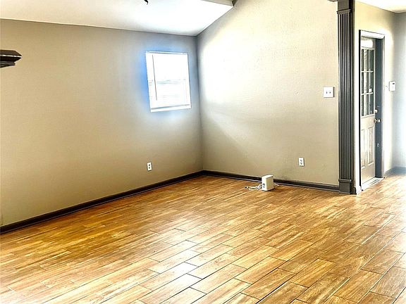 3rd image of 11718 Zarroll Dr