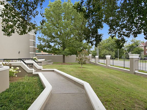 3rd image of 3818 W End Ave APT 114
