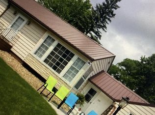 120 3rd St SW, Swisher, IA 52338