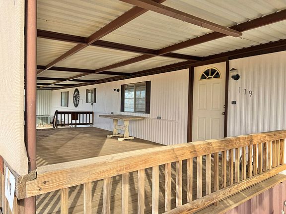 4th image of 119 Road Runner Rd