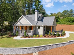 118 Woods Dr, West Union, SC 29696