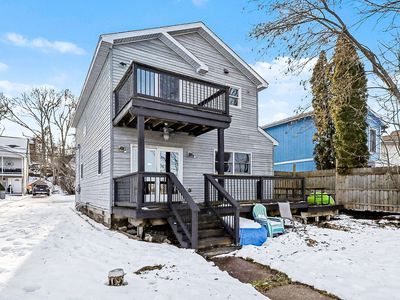 8873 Lagoon Dr, Brighton, MI, 48116