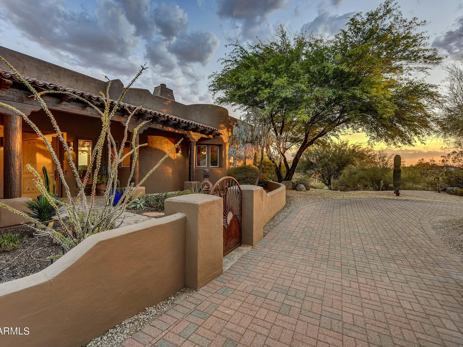 4 bed, 3.5 bath, 3157 sqft, $12,000 — Photo 2