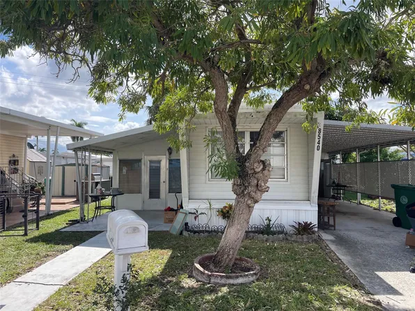 8540 SW 16th Street, Davie, FL 33324