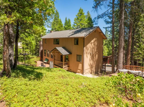 2707 Navajo Dr, Arnold, CA 95223