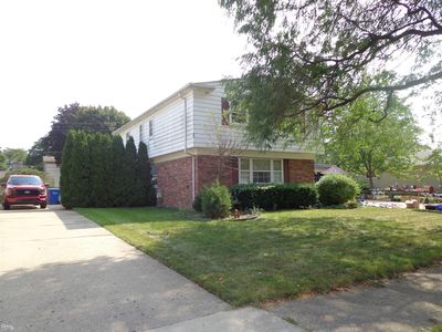 32218 Newcastle Dr, Warren, MI, 48093
