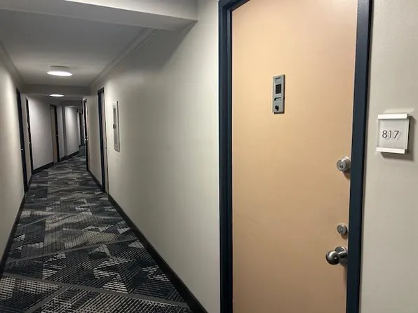 10201 Grosvenor Pl APT 817, Rockville, MD 20852