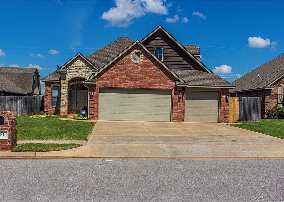 1st image of 2816 Melina Dr