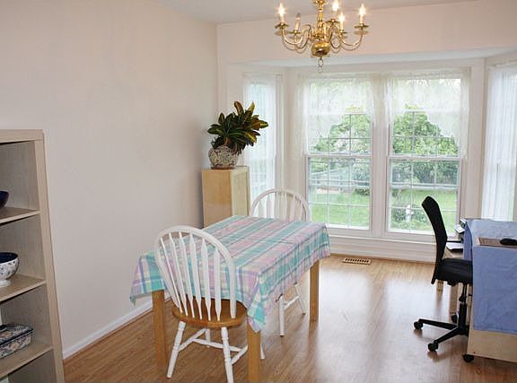 3rd image of 355 Cornell St