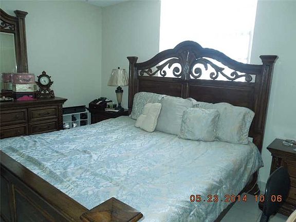 4th image of 10090 NW 80th Ct APT 1307