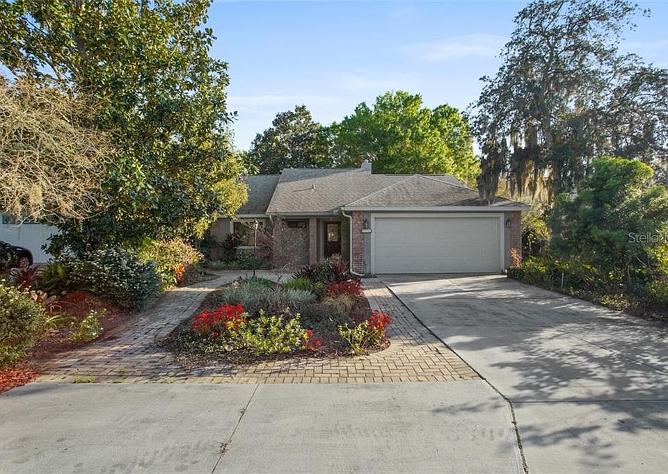 1st image of 33336 Fountain Ln