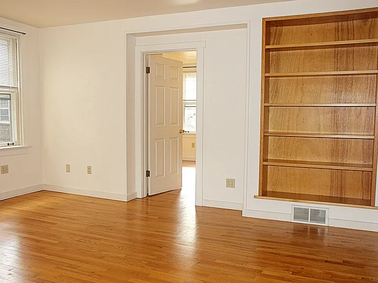 5844 Alderson St #6 — Photo 18