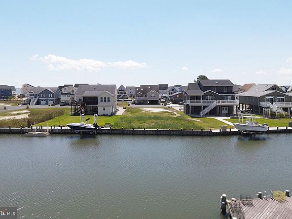 5th image of 933 Sailors Ct