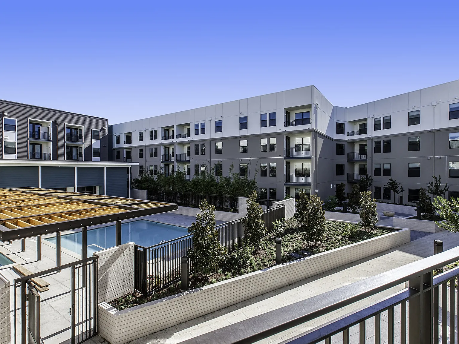 Cadence Apartments — Photo 3