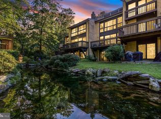 2034 Lakebreeze Way, Reston, VA 20191