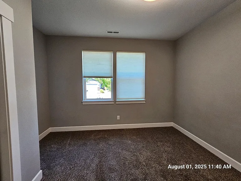 3530 NE Hembree St — Photo 9