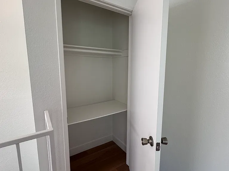 5729 Hazeltine Ave #2 — Photo 13