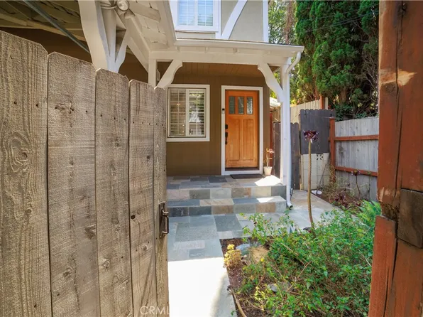 1118 N Beverly Glen Blvd, Los Angeles, CA 90077