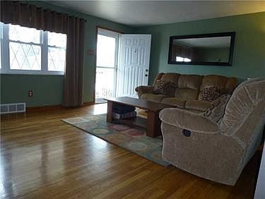 3rd image of 13347 Dean Dr