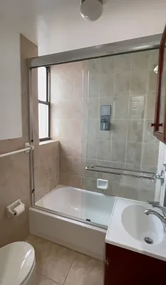 Rented by Hagstrom Management Inc | media 10