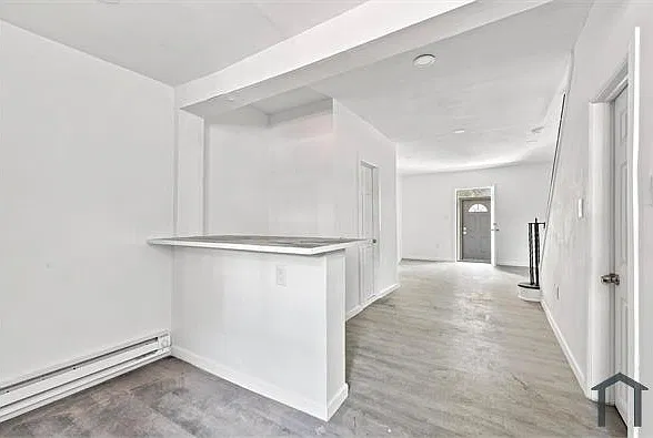2 bed, 1000 sqft, $1,900 — Photo 2