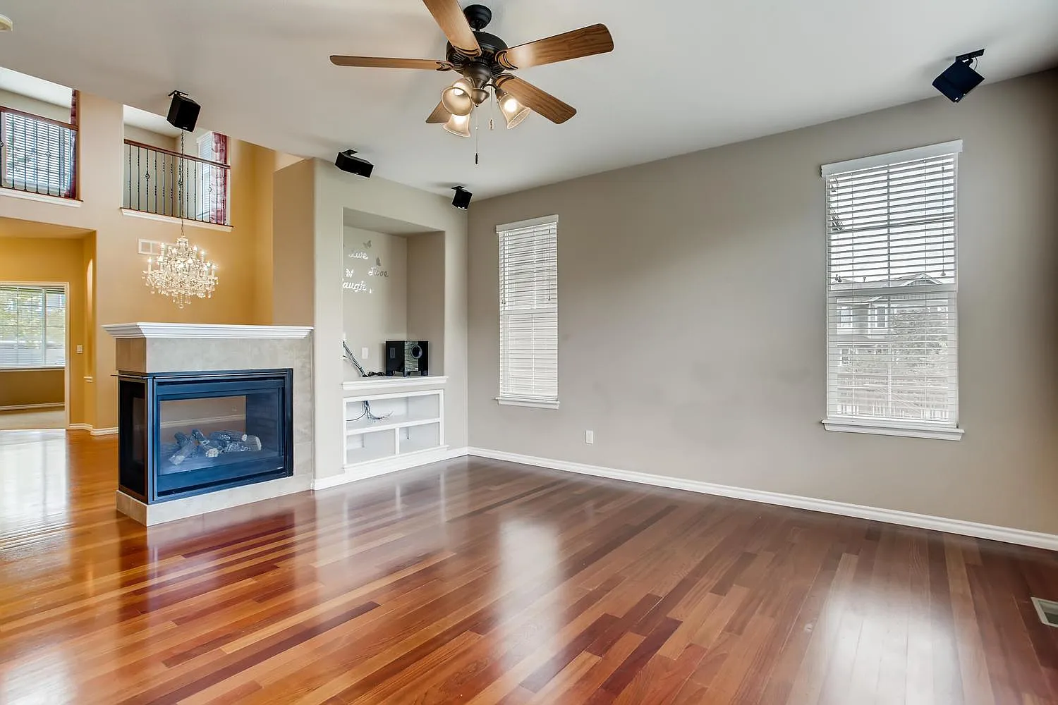 5 bed, 3600 sqft, $4,300 — Photo 4