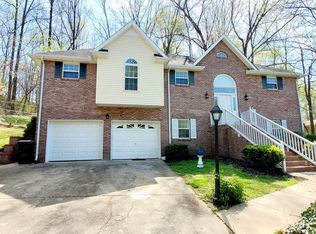 209 Eastwood Dr, Dickson, TN 37055