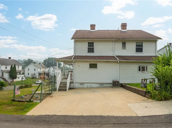 92 Beech St, Muse, PA 15350