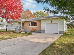 6304 Elm St, Marengo, IL 60180