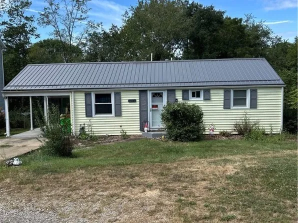 24 Garfield Ave, New Concord, OH 43762
