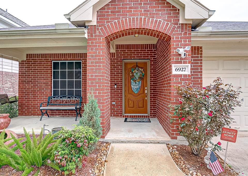 1st image of 6927 Atasca Creek Dr