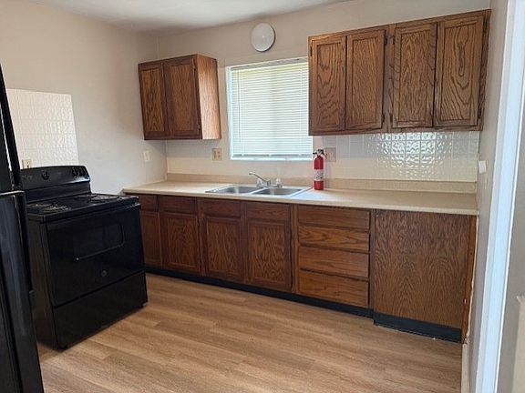 4th image of 2600 Dutch Hollow Rd #1