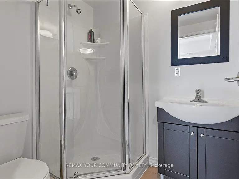 158 King St N #1105 — Photo 23