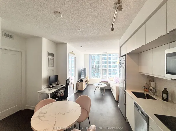 10 York St, Toronto, ON