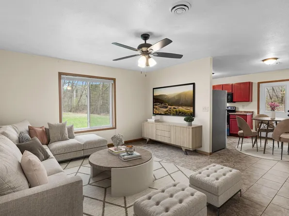 202 Christensen St, North Mankato, MN 56003