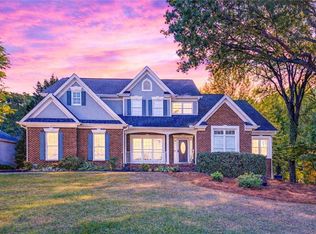 185 Amberbrook Cir, Grayson, GA
