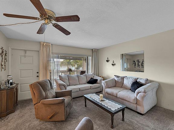 3rd image of 1621 NW 46th Avenue #209