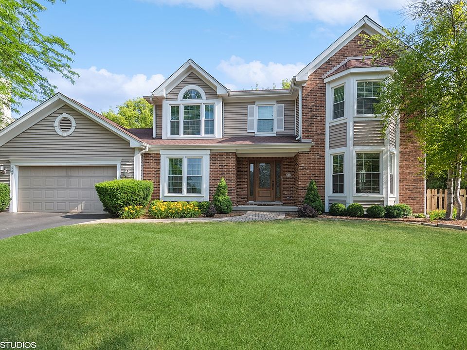 1st image of 542 Carolian Dr