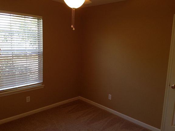 5th image of 2400 Cotton Creek Dr