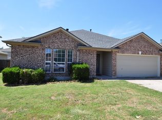 1114 Blewett Dr, Hutto, TX 78634