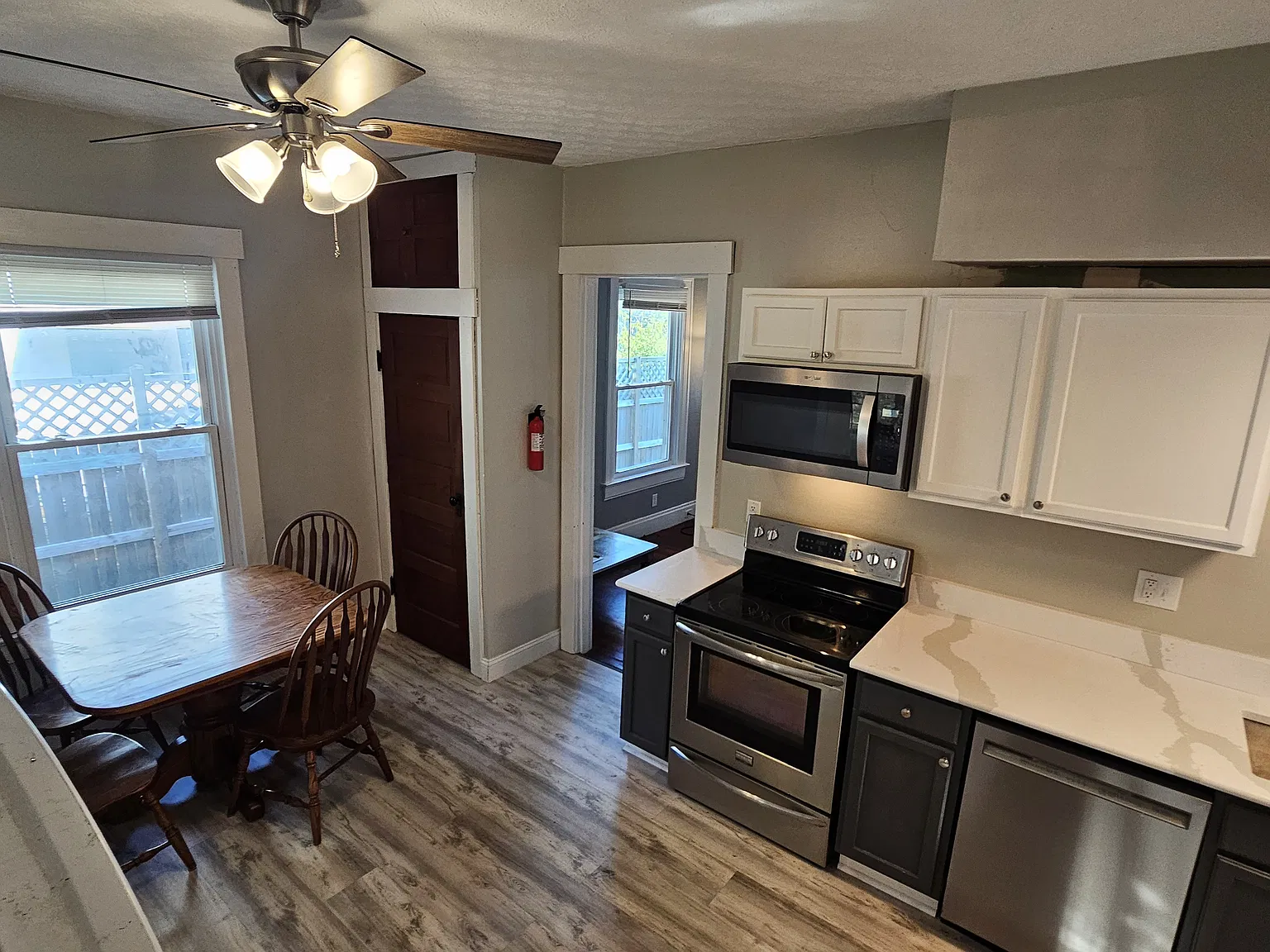 4 bed, 1600 sqft, $2,000 — Photo 3